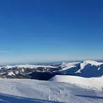 Loulou, Massif Central, Шале Ле-Мон-Дор
